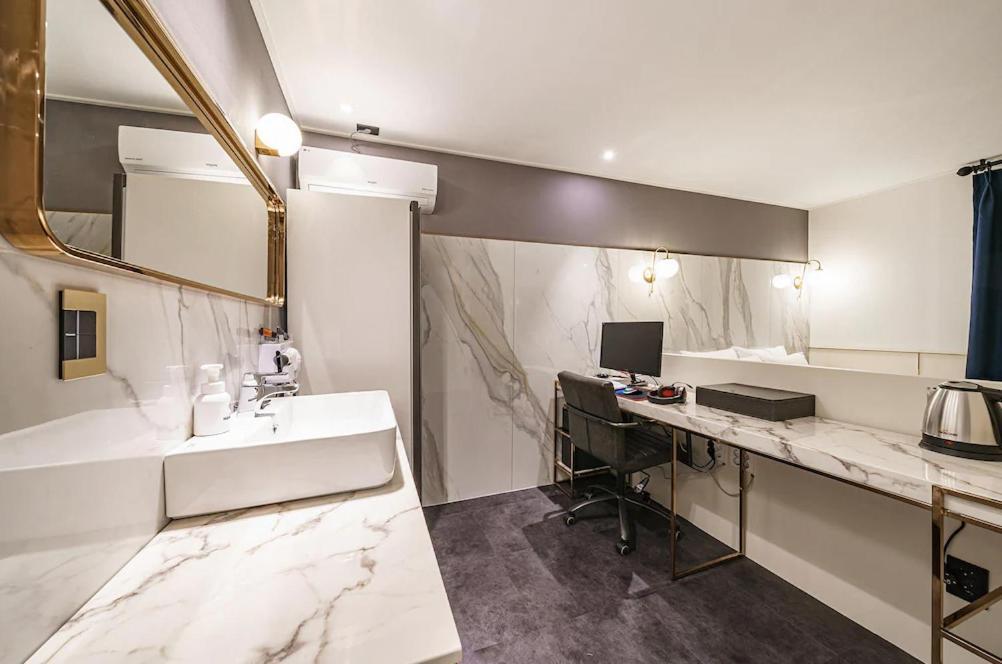Brown-Dot Hotel Geomdan Inchon Exterior foto
